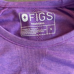 Purple figs seamless shirt